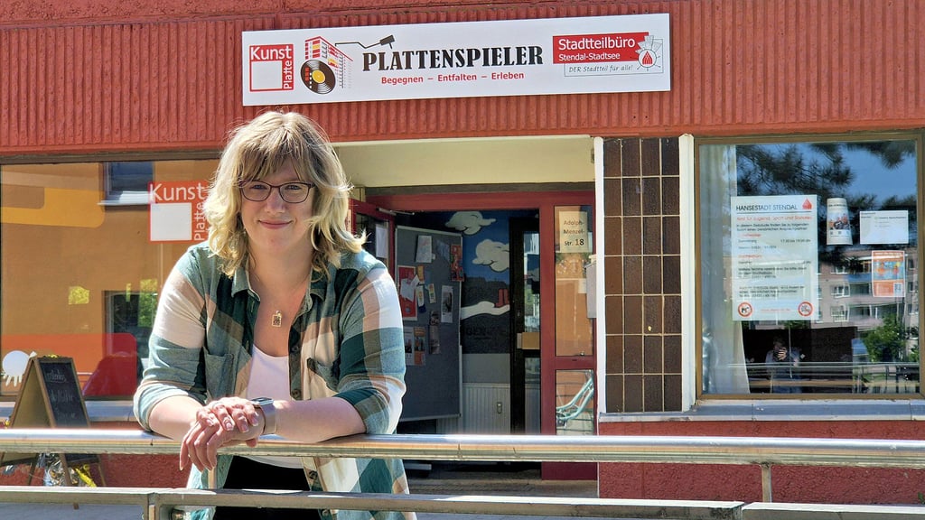 Ulrike Geringer leitet das Stadtteilbüro. Sie setzt sich dafür ein, dass die Anliegen der Menschen in Stendal-Stadtsee gehört werden.