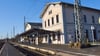 Die Bahnsteige am Bahnhof Eisleben werden erneuert und umgebaut.