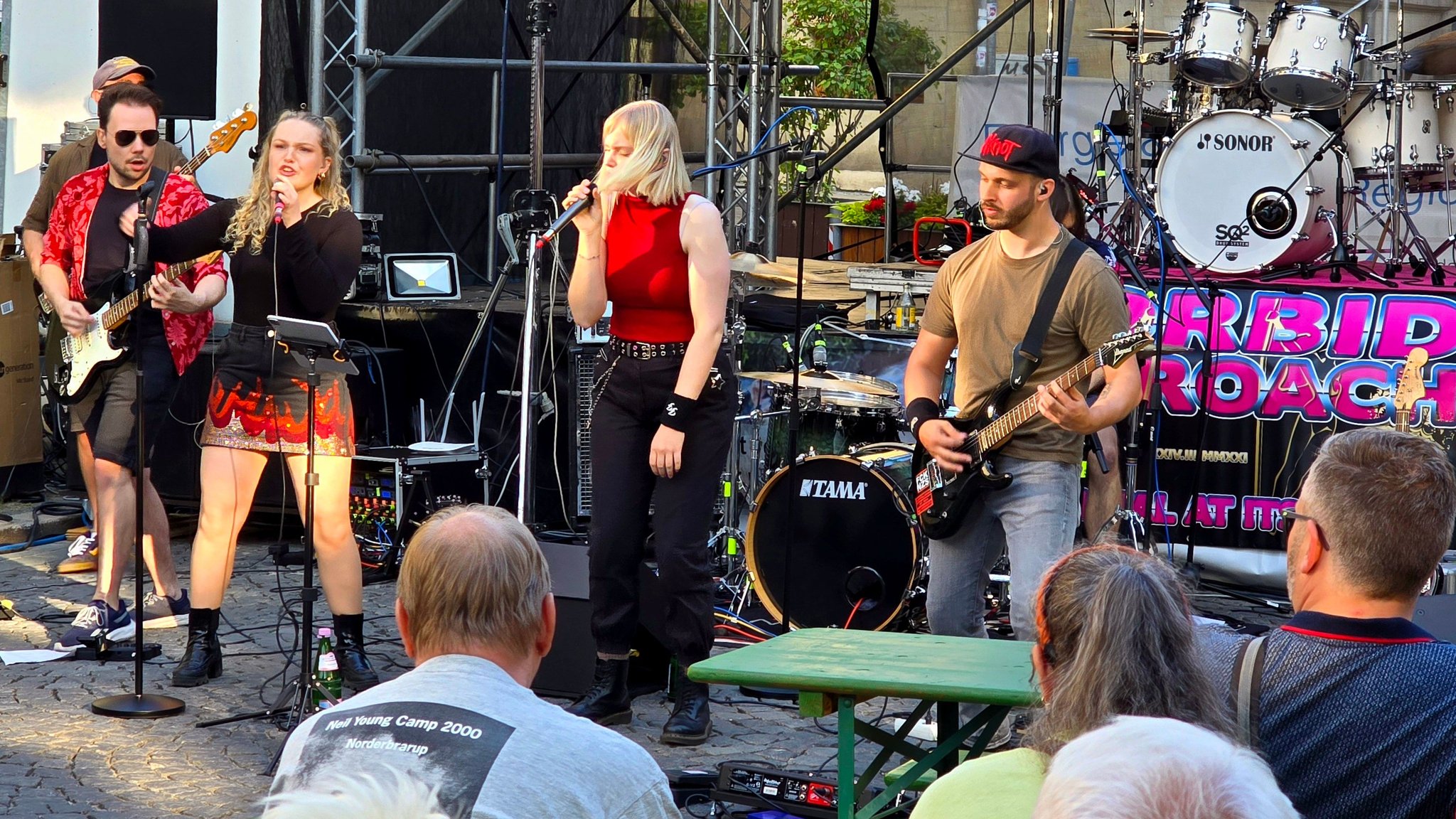 Wernigerode Rathausfest: Bühnen-Panne sorgt für besondere Atmosphäre