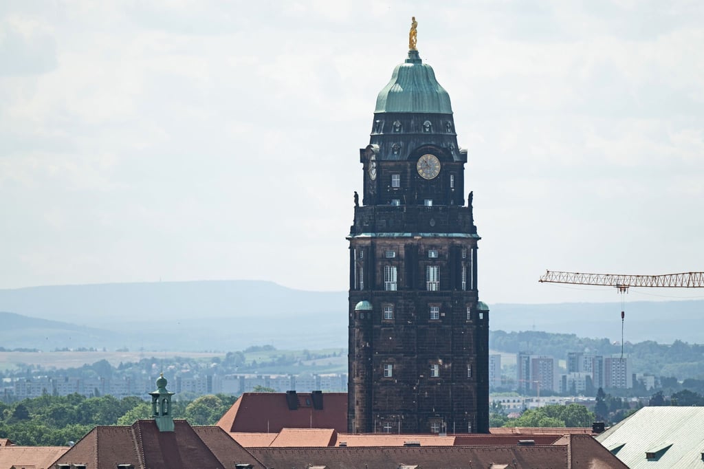 Ab dem 1. Juli können Besucher die Aussichtsplattform des Dresdner Rathausturms besuchen.