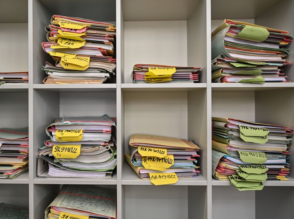 Das sächsische Kabinett hat ein Maßnahmenpaket zum Bürokratieabbau auf den Weg gebracht (Symbolbild).