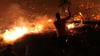Verzweifelter Kampf gegen die Flammen auf Chios.