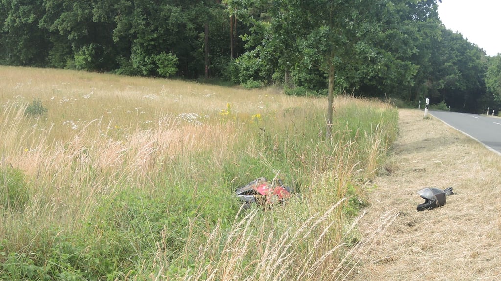 Ein Motorradfahrer wurde bei einem Unfall auf der L22 zwischen Kusey und Klötze schwer verletzt.
