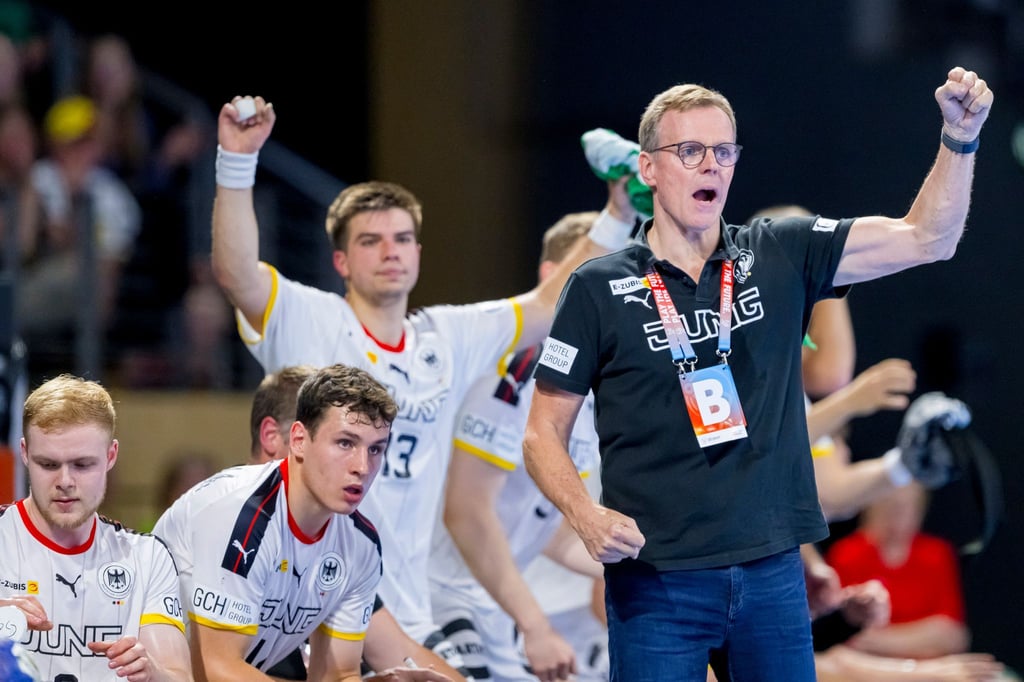 Trainer Martin Heuberger steht mit der U21-Auswahl im WM-Viertelfinale.