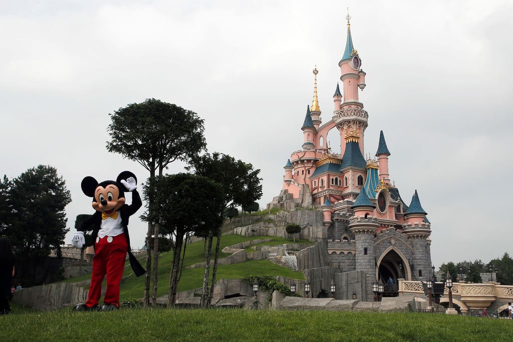 In einem rätselhaften Fall um eine wohl vorgetäuschte Kinderhochzeit im Disneyland Paris ermittelt die französische Justiz. (Archivbild)