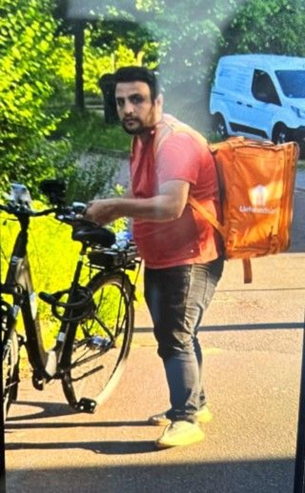 Die Identität dieses Mannes ist bislang unklar.