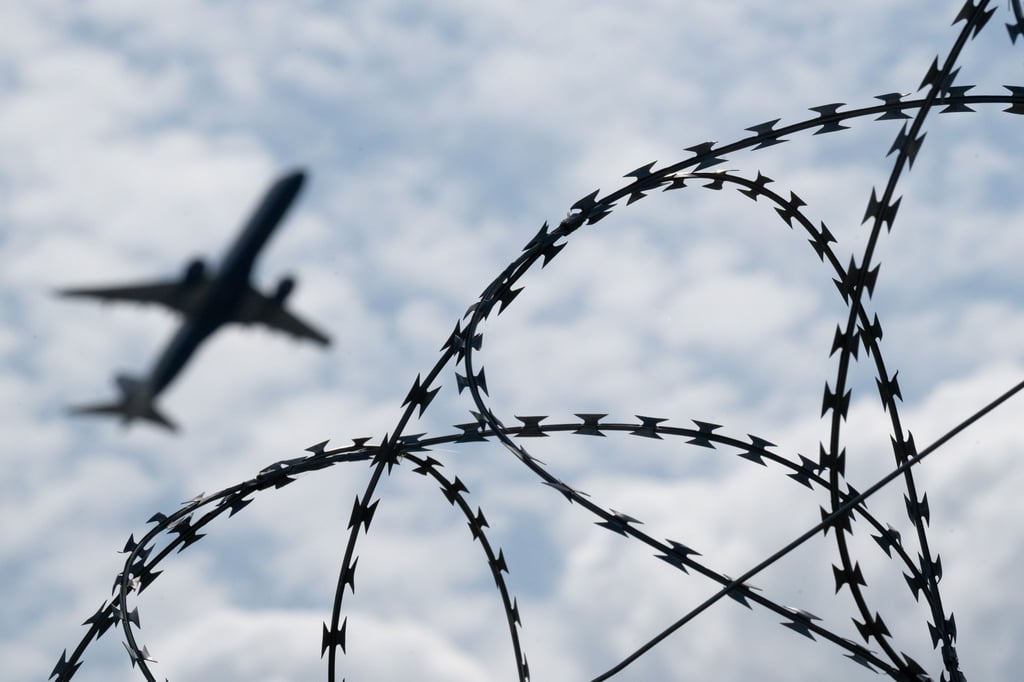 Der Flüchtlingsrat kritisiert die Schaffung einer Abschiebehaftanstalt. (Archivbild)