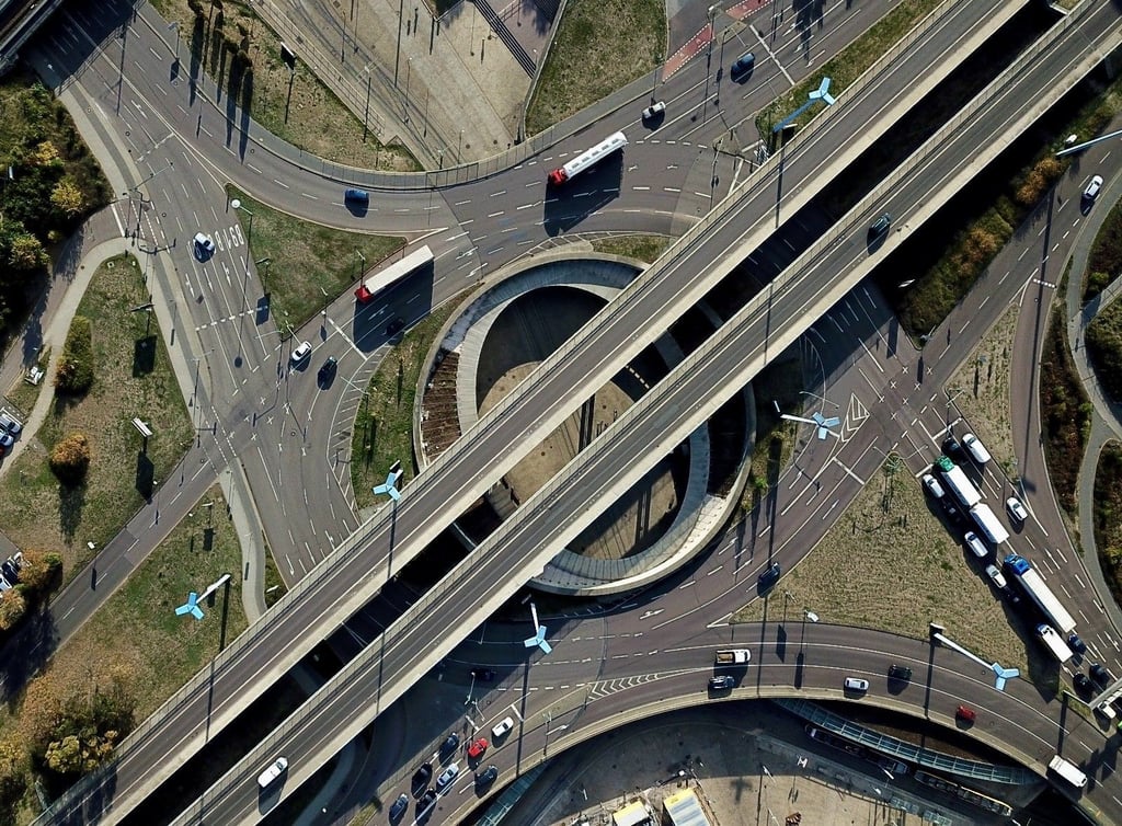 Der Riebeckplatz in Halle aus der Vogelperspektive. In den nächsten Jahren soll er im Rahen des neuen Zukunftszentrums grundlegend umgebaut werden.