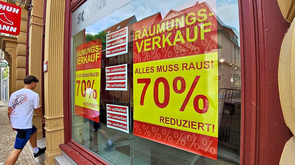Wieder schließt ein Geschäft in Aschersleben. Der Netzwerker Oliver Brunn soll im Auftrag der Kaufmannsgilde jetzt gegen den zunehmenden Leerstand angehen.