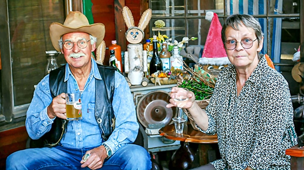 Die Gastgeber Rolf und Heike Gliemann haben ihre Ranch liebevoll im Western-Stil gestaltet.