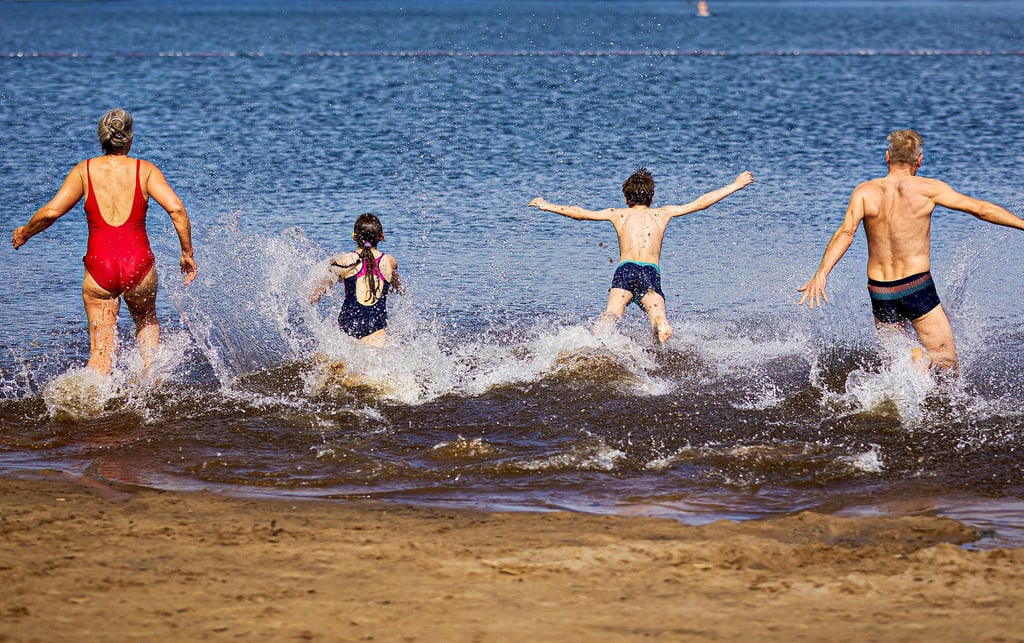 Im Sommer laden Teiche und Flüsse zum Baden ein. Doch nicht überall sollte auch gebadet werden.