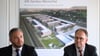 Die Staatssekretäre Sebastian Hecht (Sachsen) und Tobias Knoblich (Thüringen) informieren über den weiteren Werdegang des pannengeplagten Gefängnisneubaus in Zwickau.