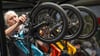 Bis einschließlich Sonntag (29. Juni) präsentieren auf der Messe Eurobike rund 1.500 Aussteller ihre Produkte, Innovationen und Weiterentwicklungen.