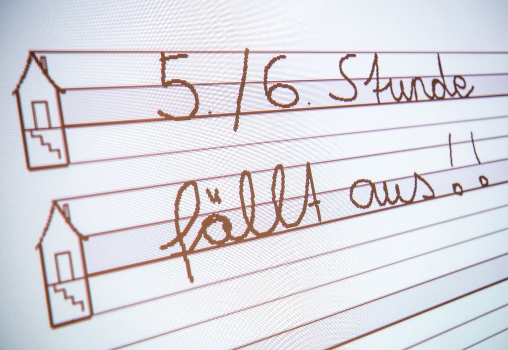 Die neuen pädagogischen Unterrichtshilfen sollen den Unterrichtsausfall besonders an Sekundar-, Gemeinschafts- und Gesamtschulen mindern. (Symbolbild)