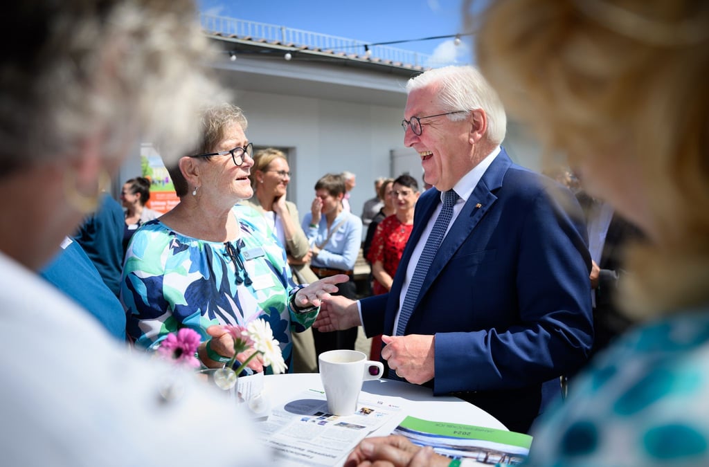 Frank-Walter Steinmeier hält den gesellschaftlichen Austausch für wichtig, um ein Auseinanderdriften der politischen Lager zu verhindern.