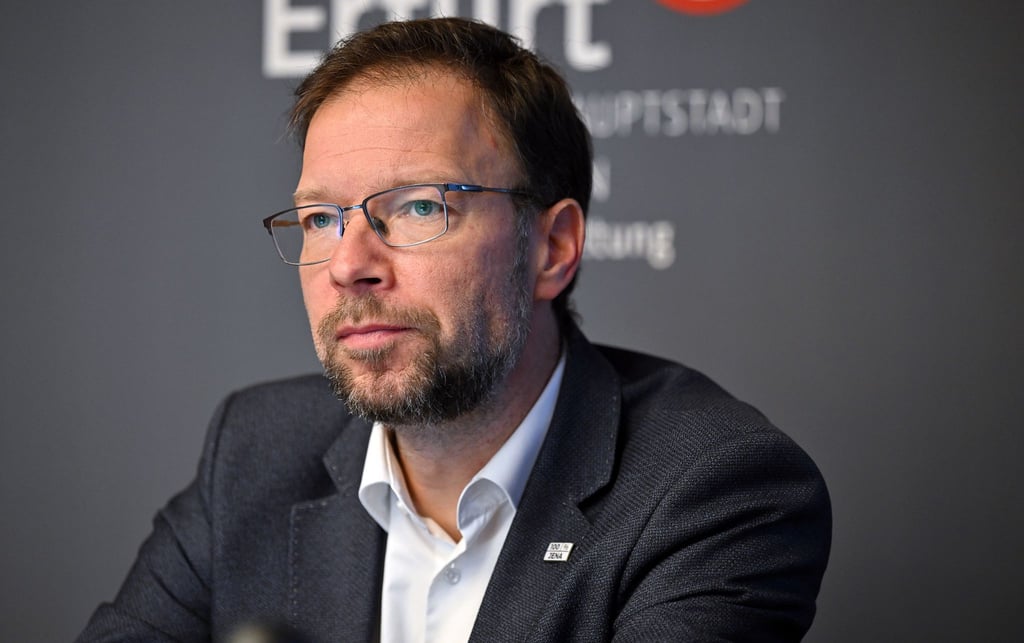 Jenas Oberbürgermeister Thomas Nitzsche (FDP) muss etliche Millionen Euro einsparen. (Archivbild)