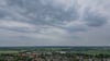 In Niedersachsen und Bremen bleibt es meist bewölkt mit zeitweiligem Regen. (Foto Symbolbild)