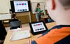 Digitale Geräte auf Leihbasis: In Magdeburg kümmern sich Land und Stadt gemeinsam um die Ausstattung der Schulen.