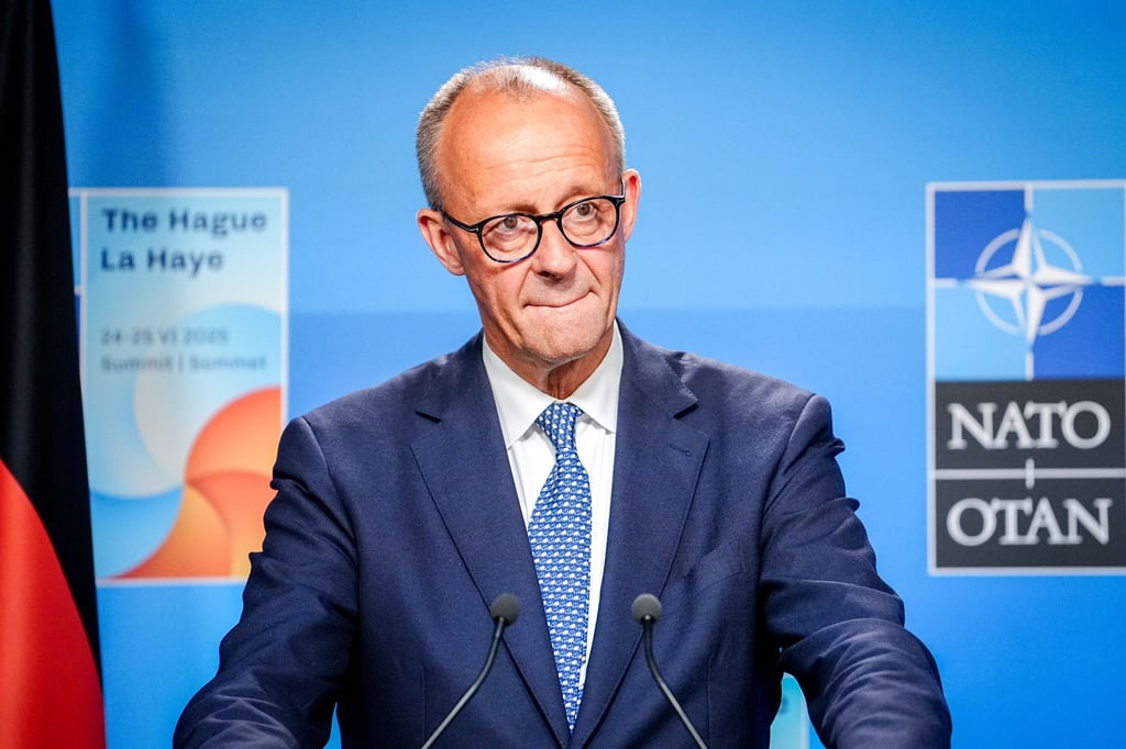 Bundeskanzler Friedrich Merz (CDU) äußert sich in Den Haag vor Journalisten zu den Ergebnissen des Nato-Gipfels mit US-Präsident Donald Trump.
