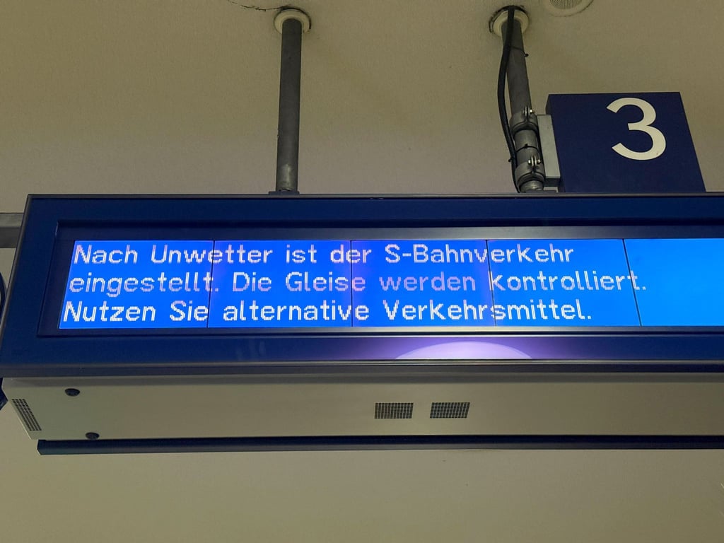 Der Zugverkehr war in Berlin zwischenzeitlich eingestellt.