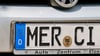 In Sachsen-Anhalt greifen viele Autofahrer wieder zum historischen Heimatkennzeichen.