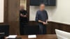 Nach dem gewaltsamen Tod einer 65 Jahre alten Frau in Emden klagt die Staatsanwaltschaft ihren Ehemann wegen Totschlags an.