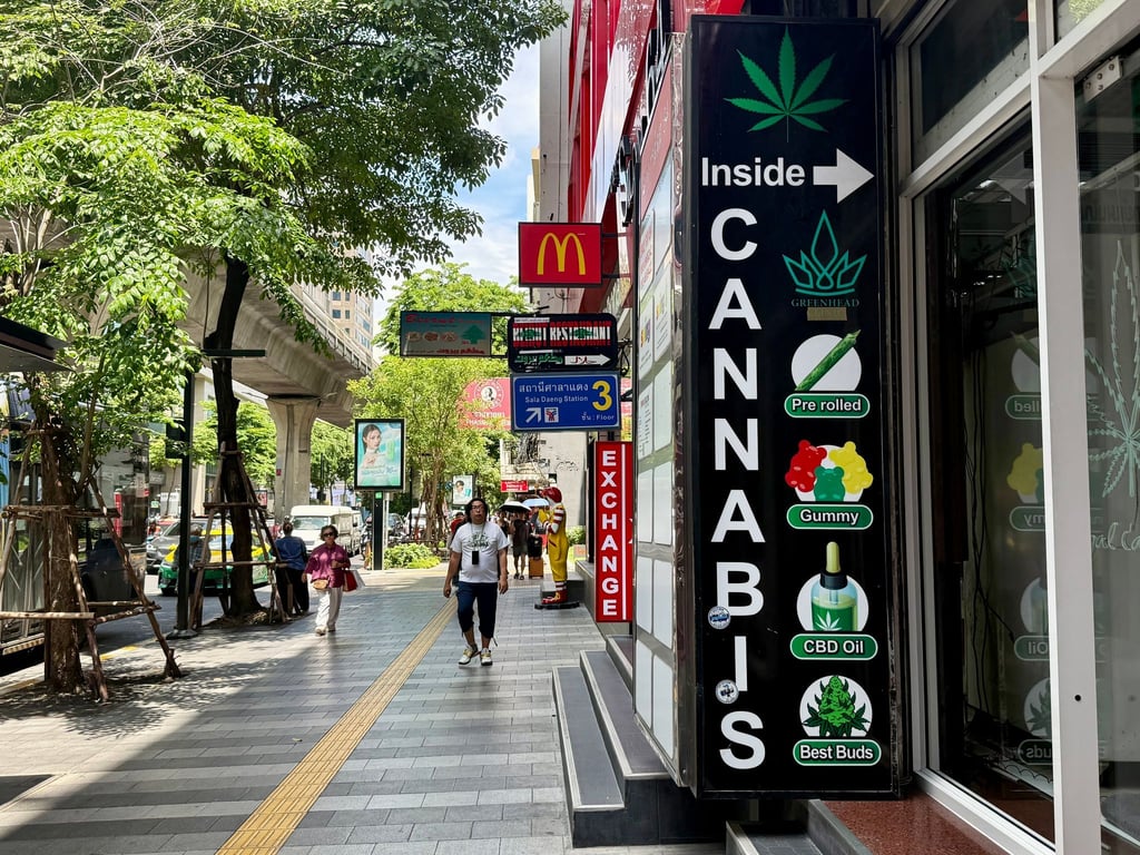 Noch darf in Thailand frei gekifft werden - aber die neuen Regeln sollen schon bald in Kraft treten.