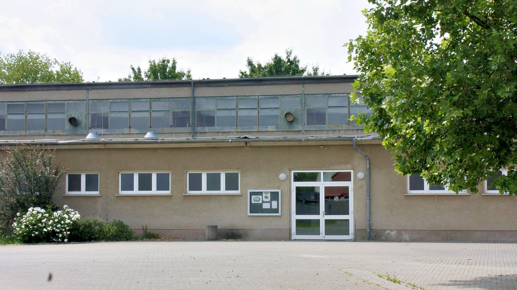 Der Kreis Stendal will drei Millionen Euro in die Sanierung der Sporthalle an der Sekundarschule in Osterburg stecken.