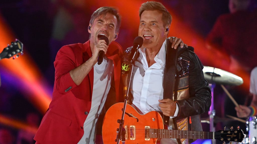 Beim "Schlagerboom"-Open-Air in Kitzbühel singen Florian Silbereisen und Dieter Bohlen gemeinsam einen Modern-Talking-Hit.
