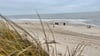 Am Rantumer Strand auf Sylt hat die Polizei einen Hund erschossen, nachdem dieser seinen Besitzer schwer verletzt hat. (Symbolfoto)