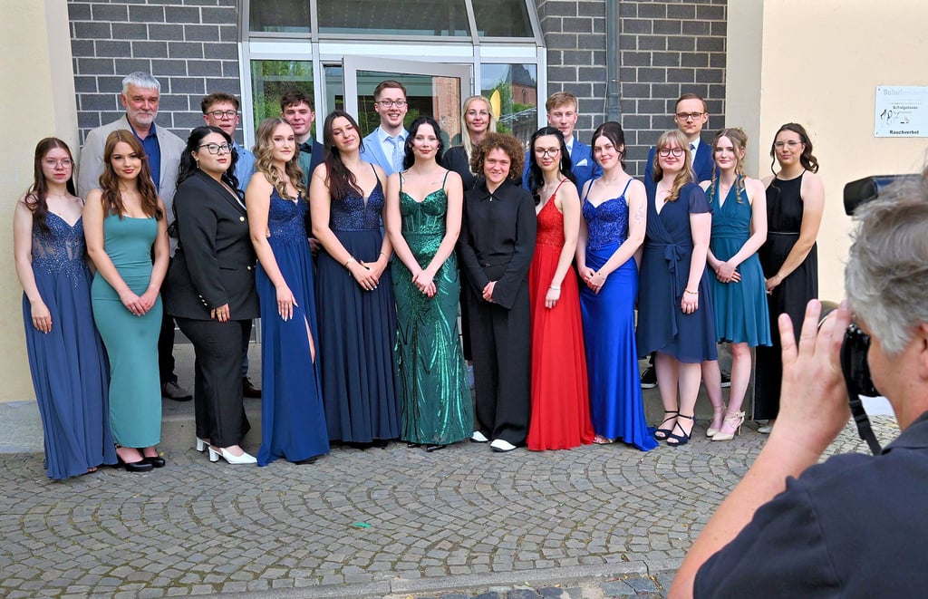Lächeln – nicht nur für die Kamera: Ein letztes Foto im Klassenverband.