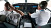Zwei Piloten im Cockpit bedeuten mehr Sicherheit.