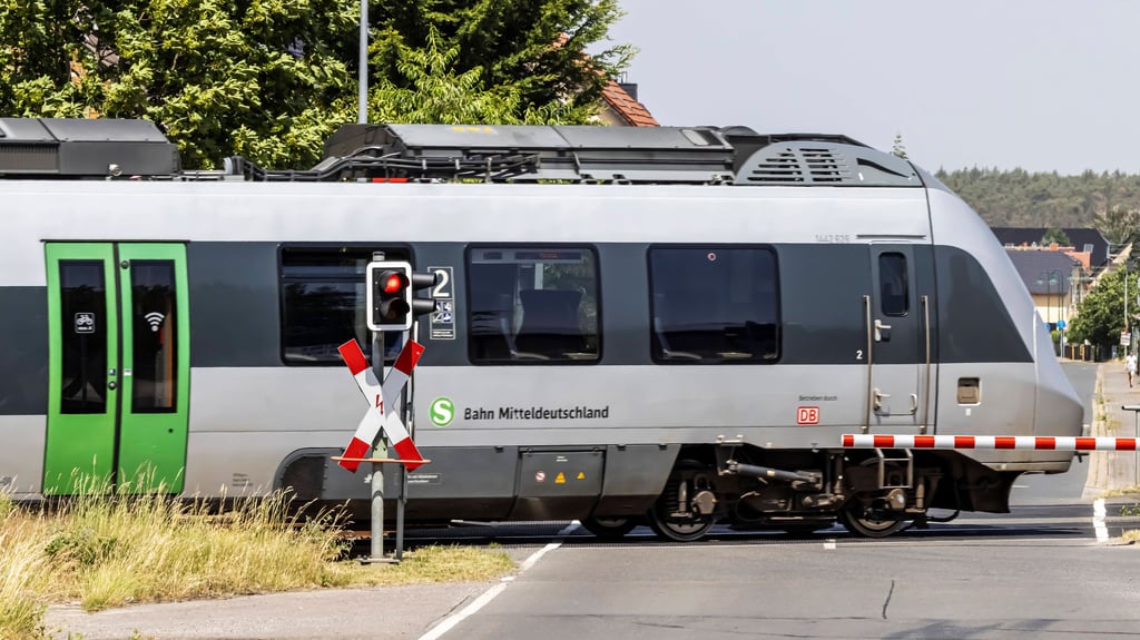 Das mitteldeutsche S-Bahn-Netz wird 2025 umgebaut. Auch für viele Fahrgäste in Sachsen-Anhalt bedeutet das Einschränkungen.