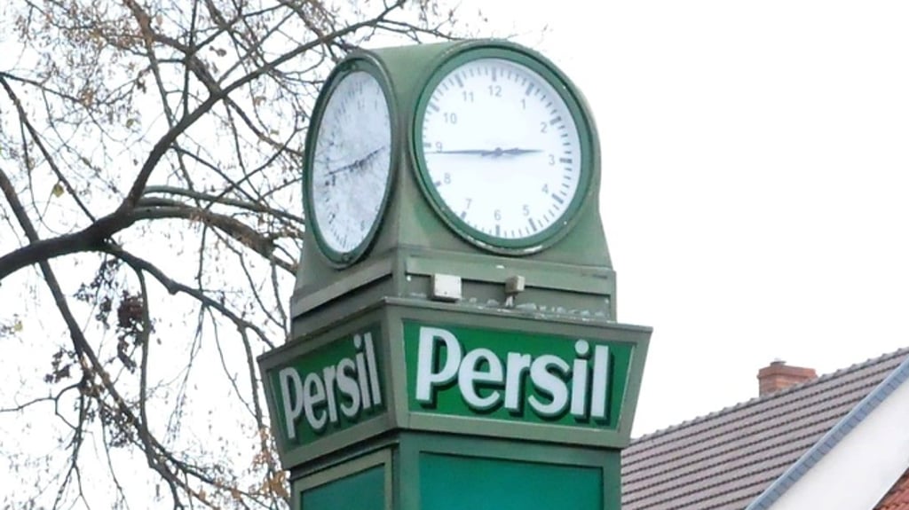 Die Persiluhr auf dem Genthiner Marktplatz.