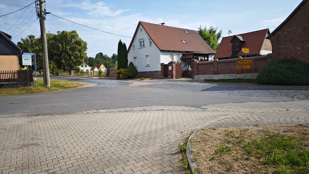 Die Kreuzung in Vatterode in Richtung Biesenrode ist ein Ärgernis für die Menschen vor Ort.