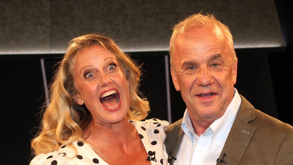 Die NDR Talk Show am Freitag, dem 27. Juni, wird von Barbara Schöneberger und Hubertus Meyer-Burckhardt moderiert.