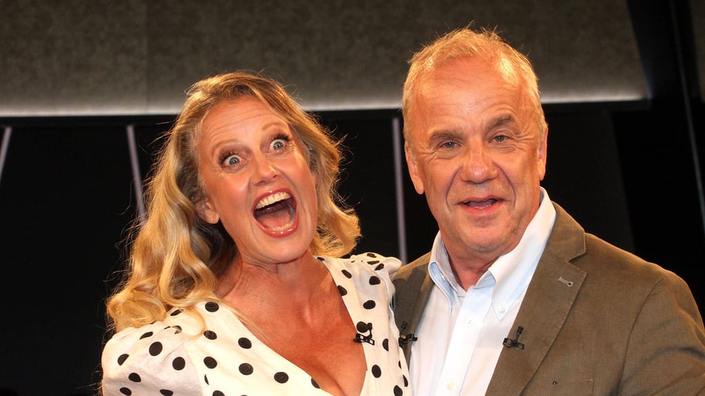 Die NDR Talk Show am Freitag, dem 27. Juni, wird von Barbara Schöneberger und Hubertus Meyer-Burckhardt moderiert.