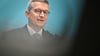 Digitalminister Wildberger hat sich dafür ausgesprochen, das europäische Digitalgesetz DSA konsequent durchzusetzen. (Archivbild)