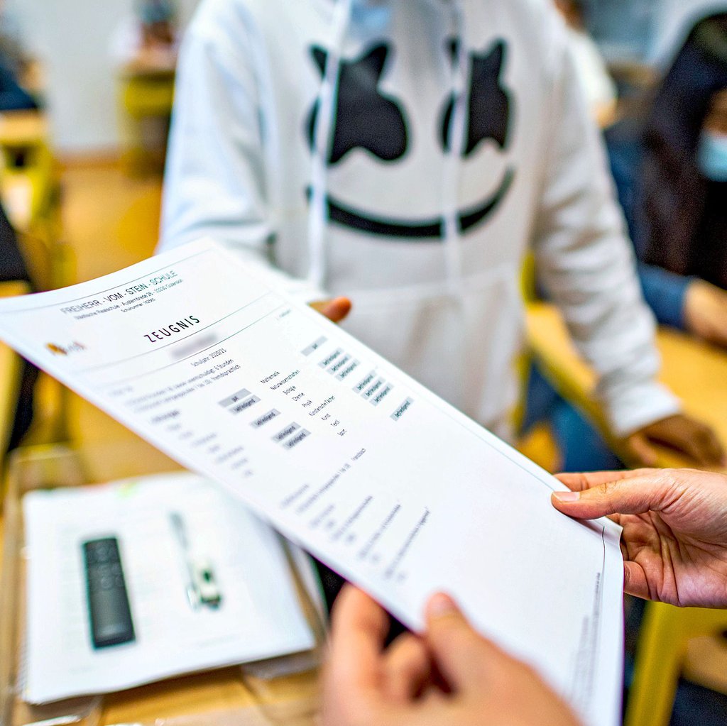 Es gibt Kinder, die sich auf ihr Zeugnis freuen. Aber andere haben Bammel, es ihren Eltern zu zeigen.