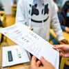 Es gibt Kinder, die sich auf ihr Zeugnis freuen. Aber andere haben Bammel, es ihren Eltern zu zeigen.