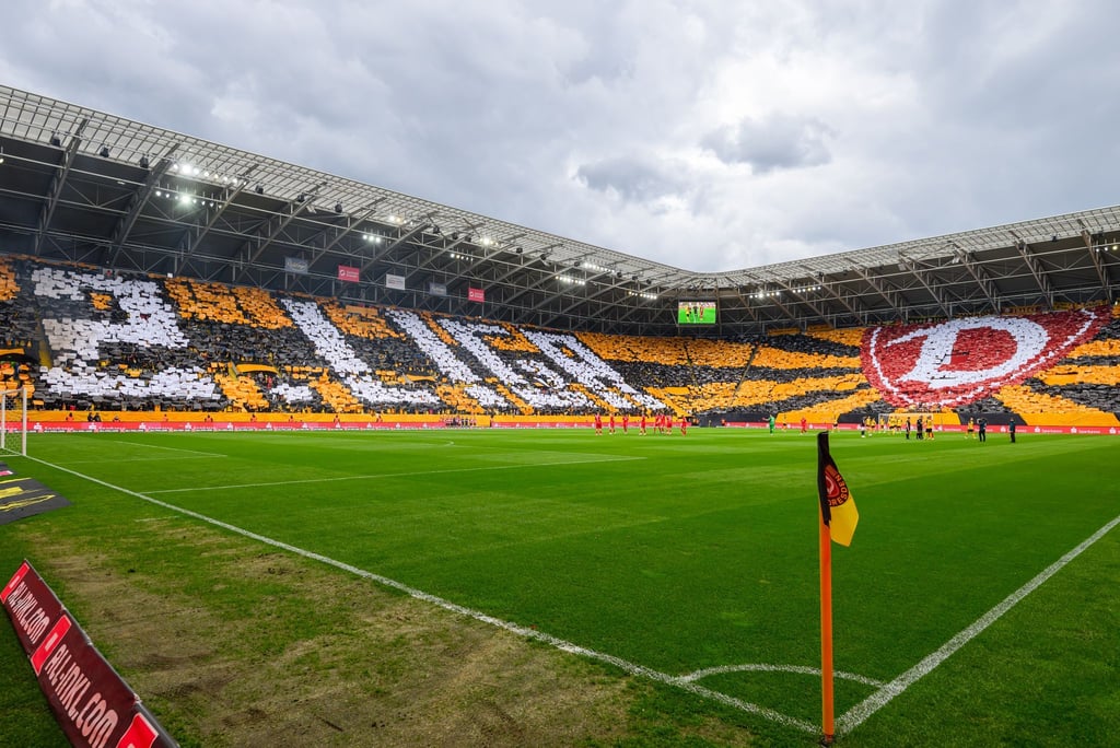 Dynamo Dresden bestreitet sein erstes Heimspiel gegen den 1. FC Magdeburg.