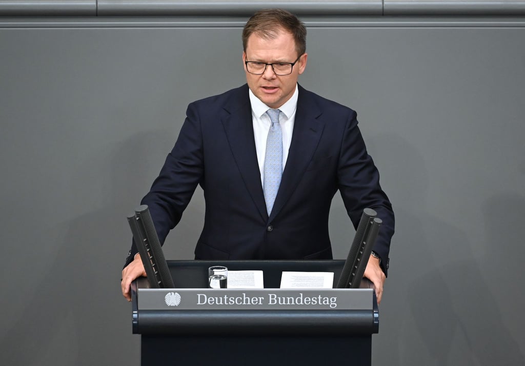 Der SPD-Politiker und Bundesumweltminister Carsten Schneider hat einen Rat zum Umgang mit der Bundespolitik an das Thüringer BSW (Archivbild).