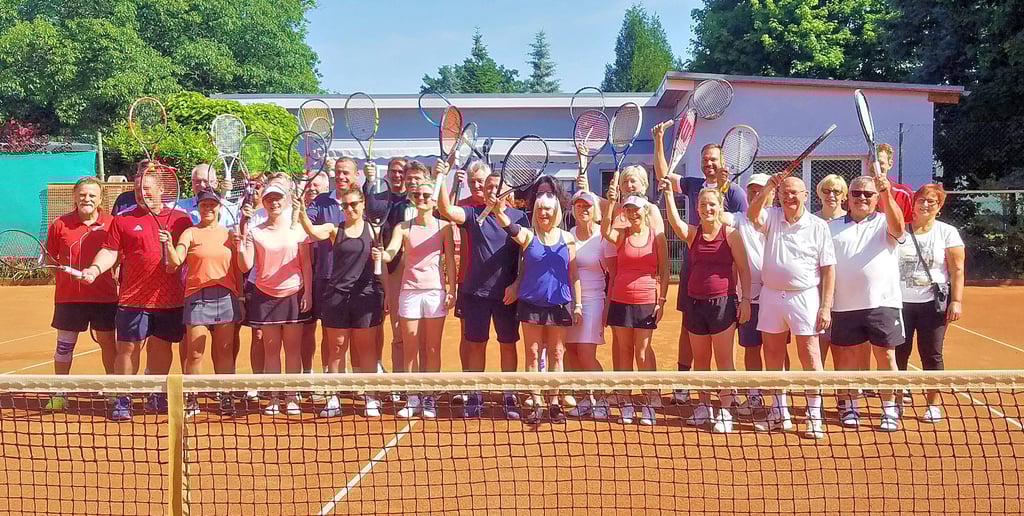 Seit 75 Jahren werden in Roßlau beim TC Blau Weiß mit viel Spaß und Freude die Tennisschläger geschwungen.