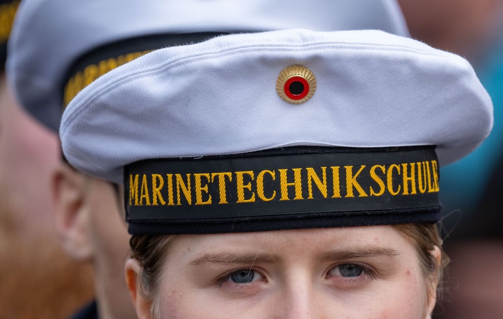Unter anderem weil die Marine zuletzt mehr Offiziersanwärter und -anwärterinnen verzeichnet, findet der Auftakt für ihre Ausbildung nun erstmals woanders als bisher statt (Archiv).