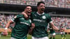 Ex-Bundesliga-Star Paulinho (l) hat getroffen.