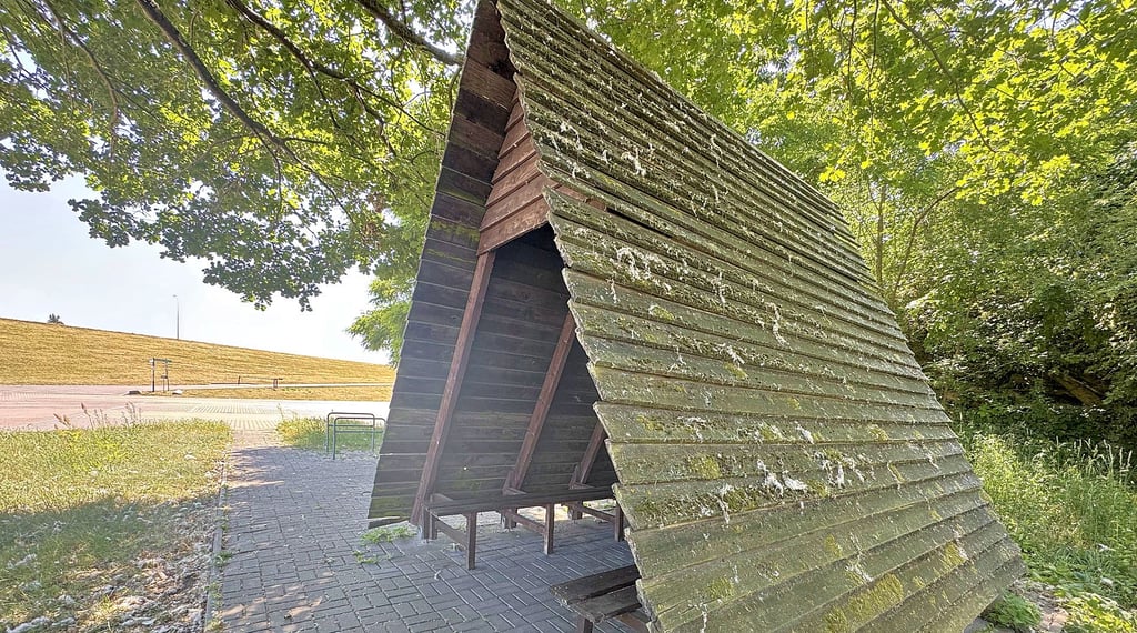 Versteckte Raststation für Radfahrer in der Waldschänke Hohenwarthe, weitab vom Elberadweg.