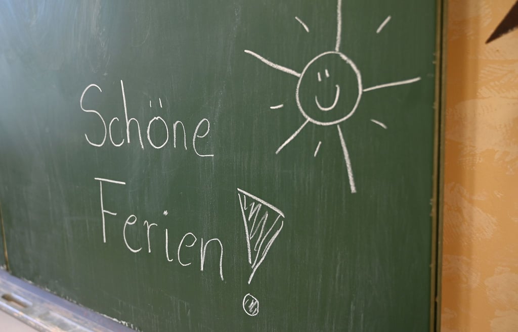 Für kostspielige Ferienaufenthalte reicht das Geld in manchen Familien nicht. (Symbolfoto)