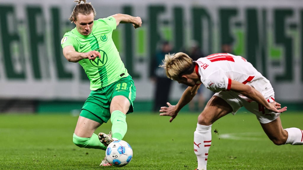 VfL-Profi Patrick Wimmer (l.) könnte Teamkollege von RB-Routinier Kevin Kampl werden