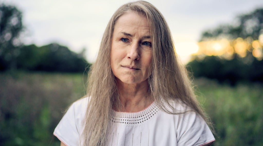 Corinna Harfouch als Selma in einer Szene des Films „Was man von hier aus sehen kann“. Der Film läuft am 30.6. in der ARD.