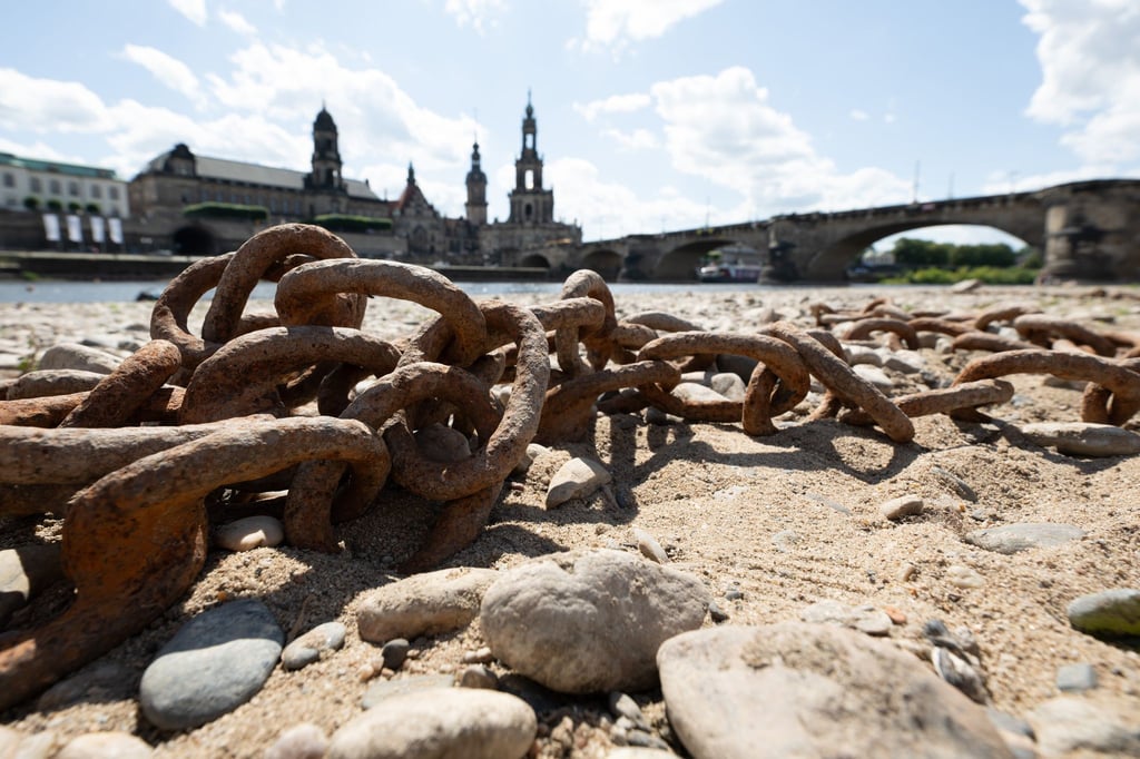 Im Vergleich zum Referenzwert fiel im Juni ein Drittel weniger Regen in Sachsen. (Archivbild)